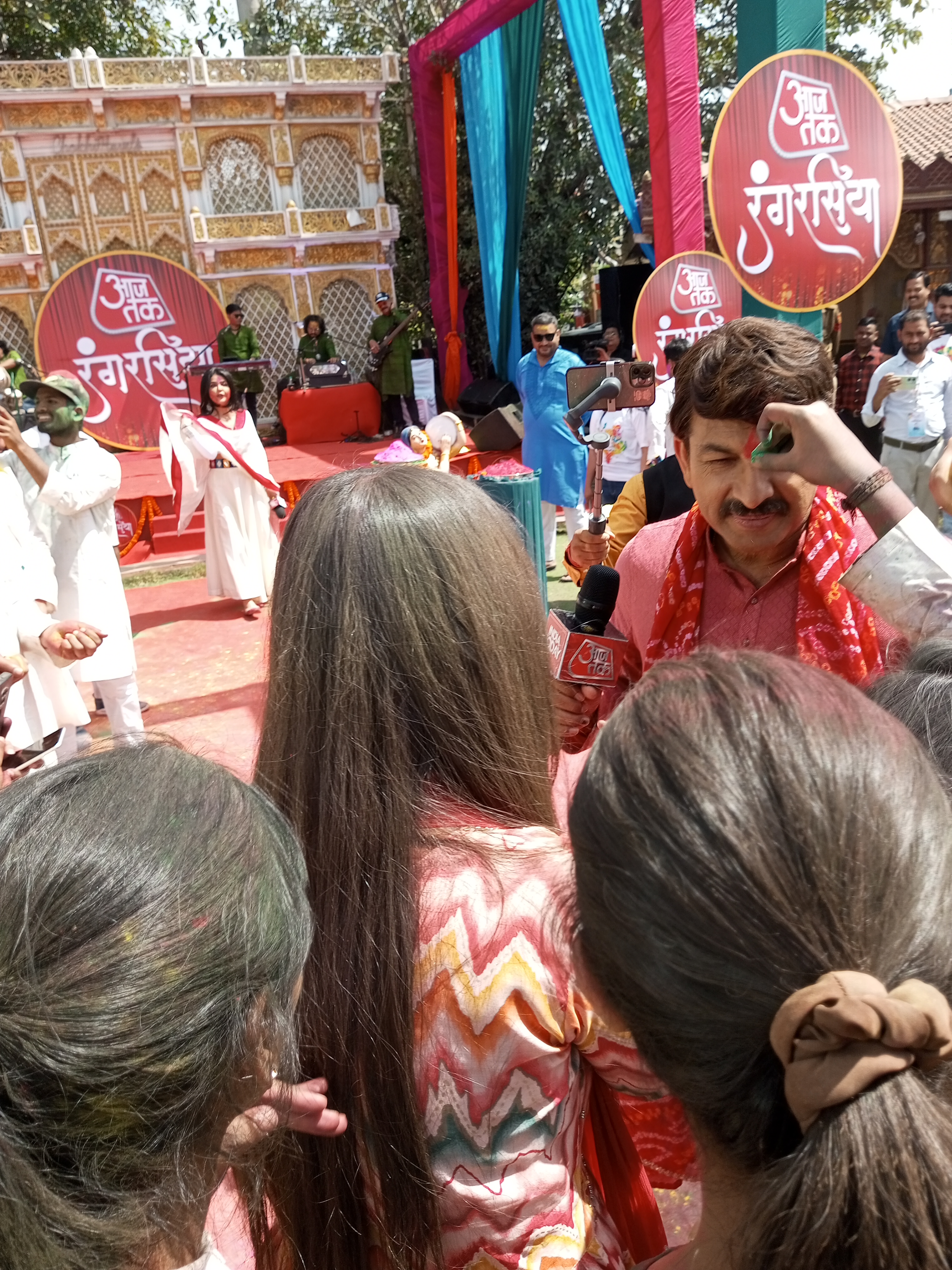 Holi with Mr. Manoj Tiwari